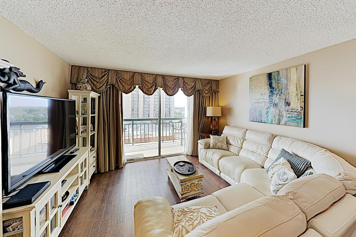 New Listing! Oceanfront Escape with Pool Epic Views condo - image 6