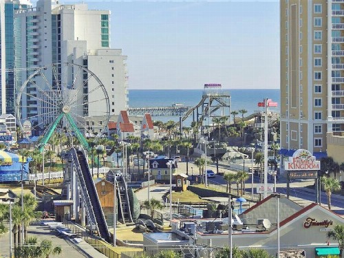 HOLIDAY TOWERS 206 OCEAN VIEW 3BR. CLOSE TO BOARDWALK WiFi.