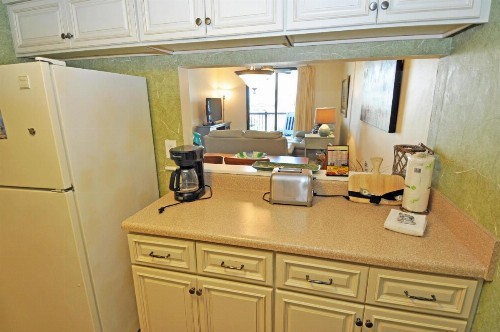 HOLIDAY TOWERS 206 OCEAN VIEW 3BR. CLOSE TO BOARDWALK WiFi. - image 23
