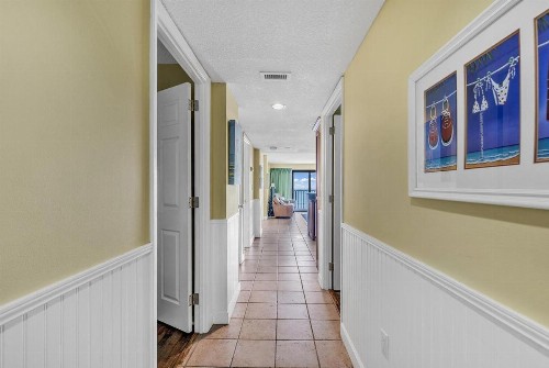 SPRINGS TOWERS 402 3BR - image 3