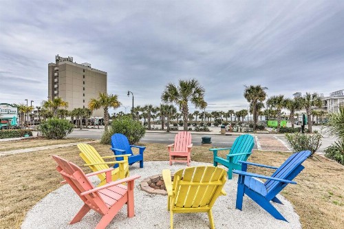 Downtown Myrtle Beach Cottage by 2nd Ave Pier - image 7