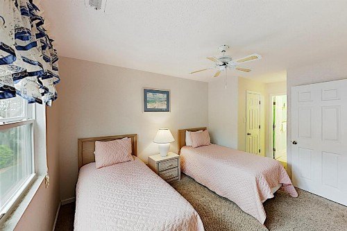 Beach Bliss: Private Balcony 200 Yards to Shore! condo - image 9