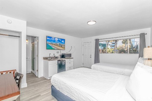 Sun Fun Motel - image 10
