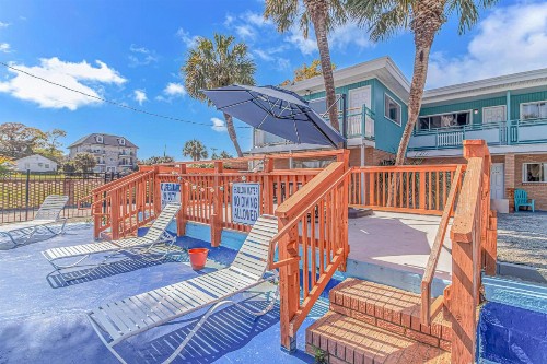Sun Fun Motel - image 18