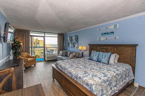 Oceanview King Suite - Fully Updated! - Landmark Resort 715 - Great Views! Sleeps 4 - image 1