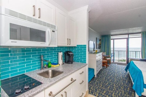 Oceanfront King Suite Sand Dunes 2433 - image 1