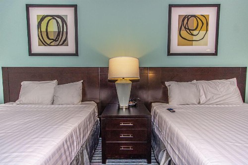 Direct Oceanfront Oceans One Resort Beautiful Condo Sleeps 6 - image 1