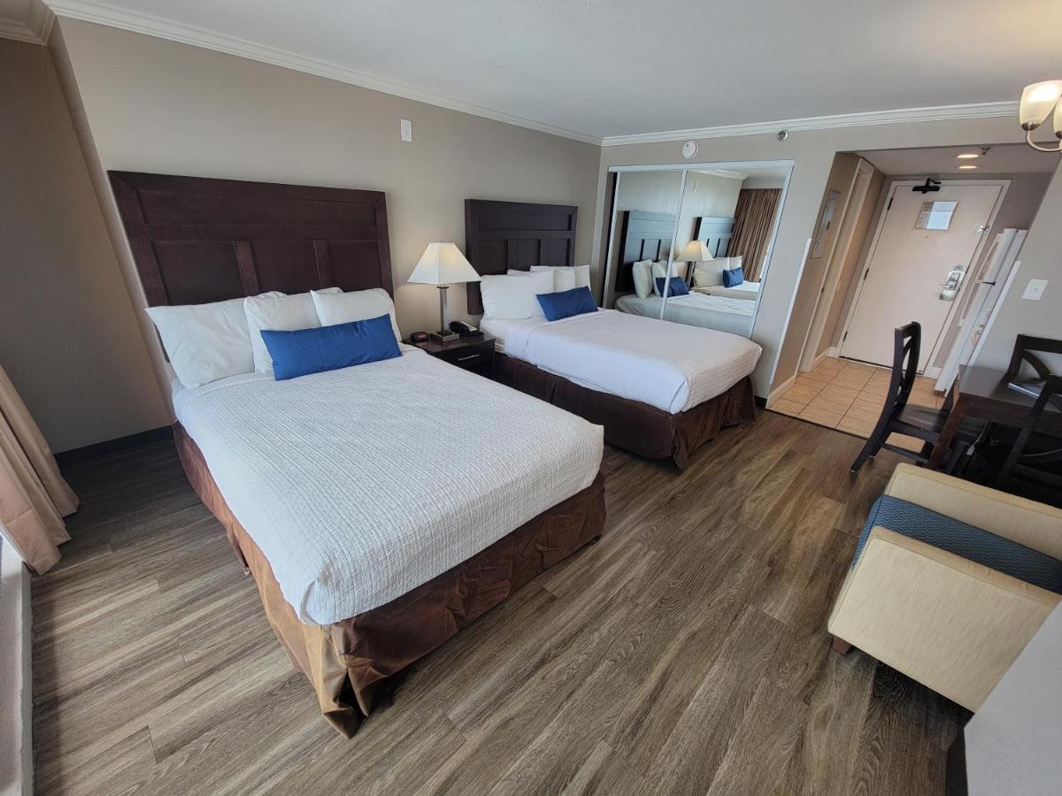 Direct Oceanfront Suite Caravelle Resort 615 Sleeps 4 Guests - image 2