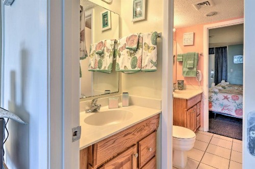 Myrtle Beach Condo with Ocean Views - Walk to Beach! - image 5