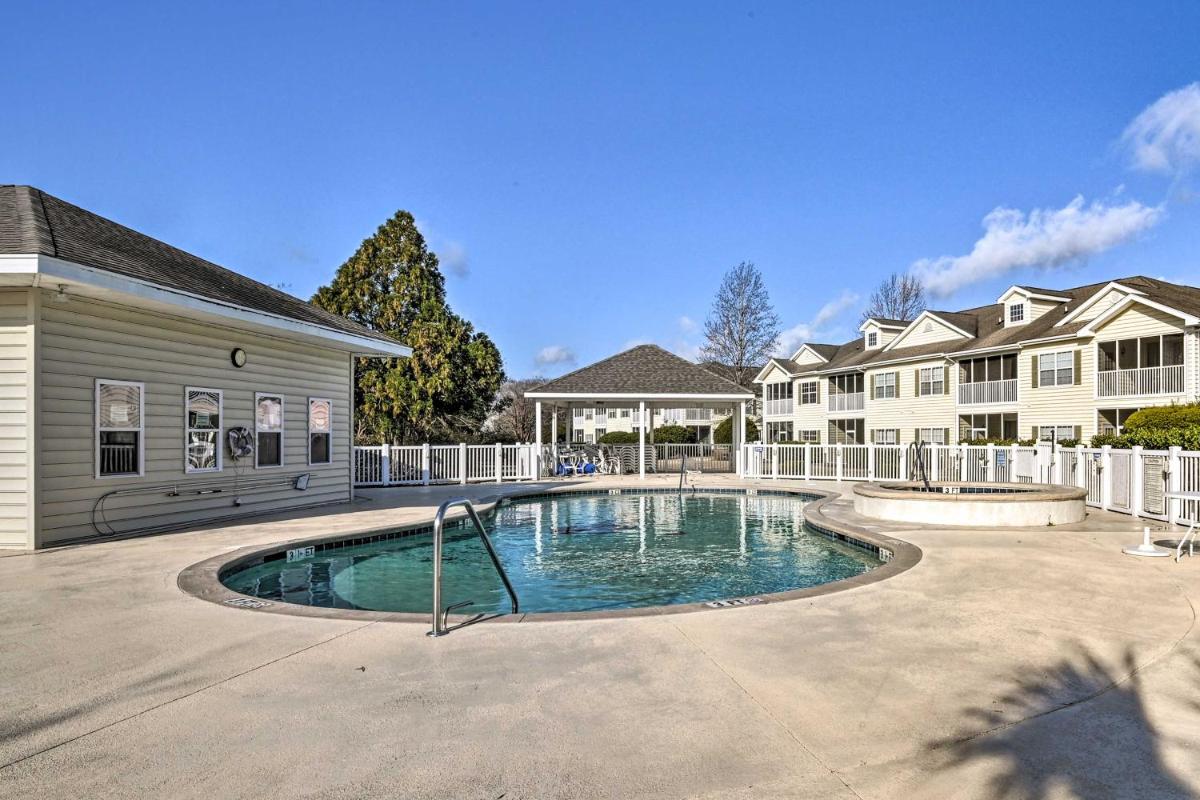 Myrtle Beach Pad with Screened Porch and Balcony! - main image