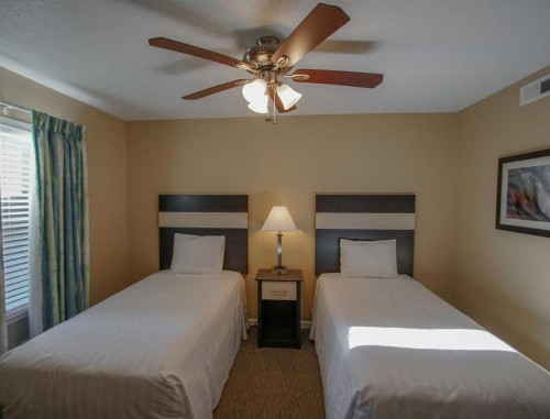 Luxurious Coastal Retreat Villa at Surfside Beach - Two Bedroom Villa #1 - image 7