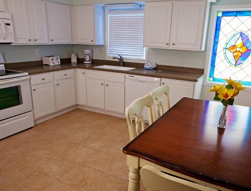 Modern and Stylish Resort Condo in Myrtle Beach - One Bedroom Condo #1 - image 5
