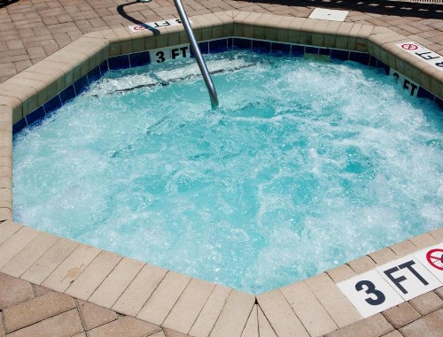 Modern and Stylish Resort Condo in Myrtle Beach - One Bedroom Condo #1 - image 9