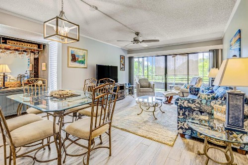 Fox Lodge at Ocean Creek - image 1