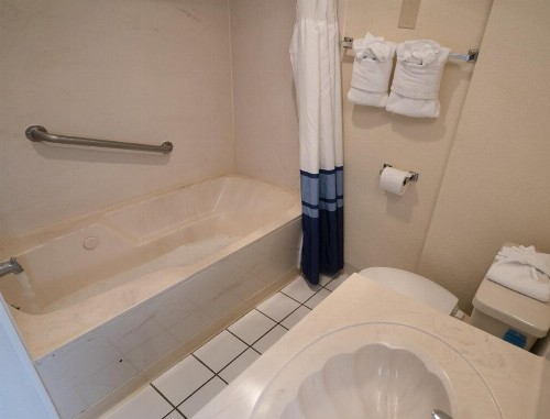 Affordable Family Vacation Condo at Myrtle Beach -One Bedroom Condo #1