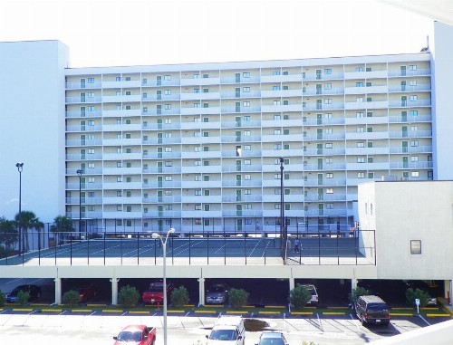 Spacious Condo Mid-point the Grand Strand - One Bedroom Condo #1 - image 5