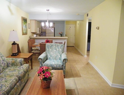Spacious Condo Mid-point the Grand Strand - Two Bedroom Condo #1 - image 5