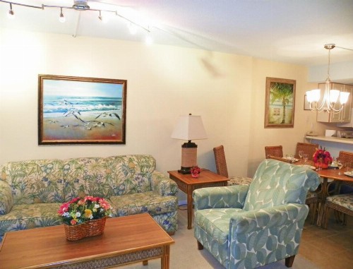 Spacious Condo Mid-point the Grand Strand - Two Bedroom Condo #1 - image 6