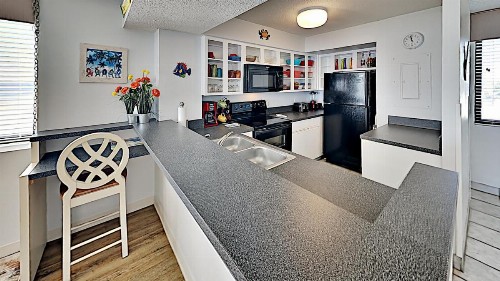 Sands Beach 814 2BR 2BA Oceanfront Condo near popular Shore Drive - image 7