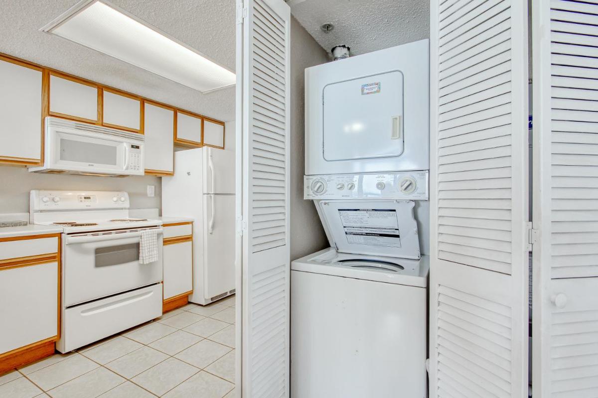 Roxanne Towers 1101 - image 7