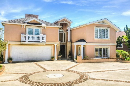 Oceanfront Duplex downtown Myrtle Beach putting green pool great location and near Sky Wheel - image 13