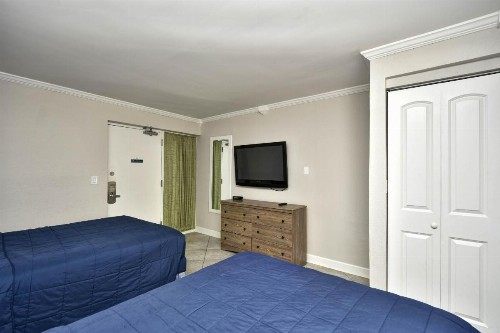 Oceanfront 1 bedroom Sand Dunes 2627 Sleeps 6 - image 10
