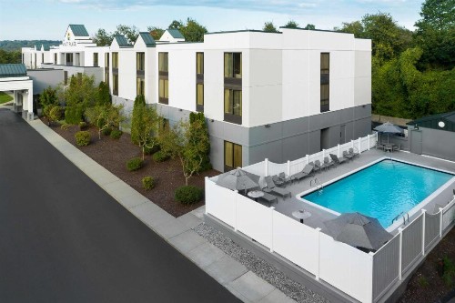 Hyatt Place Mystic - image 20