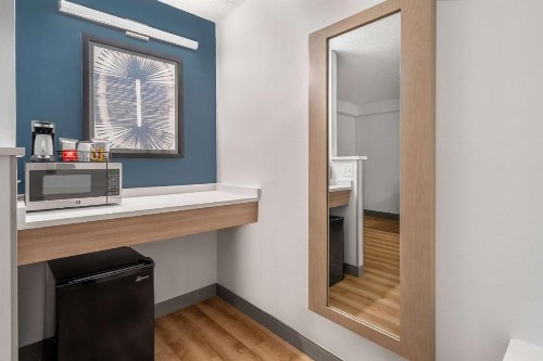 Hyatt Place Mystic - image 28