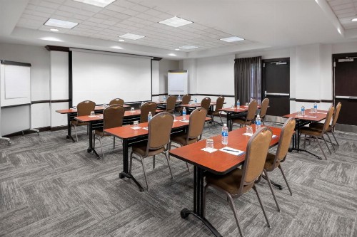 Hyatt Place Mystic - image 40