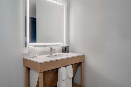 Hyatt Place Mystic - image 43