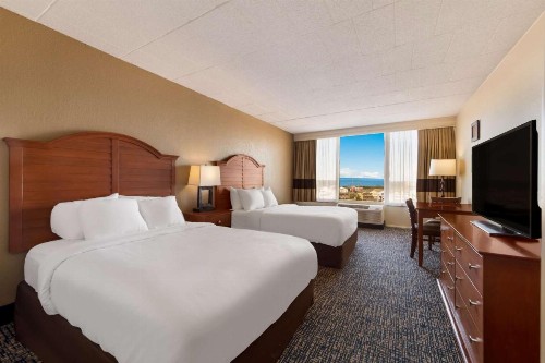 Comfort Inn South Oceanfront - image 29