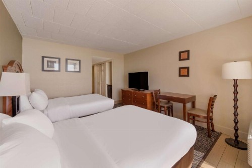 Comfort Inn South Oceanfront - image 34