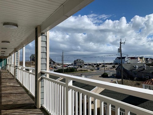 Sea Horse Inn and Cottages - image 19