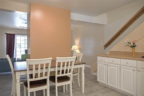 Colonial Inn - image 22
