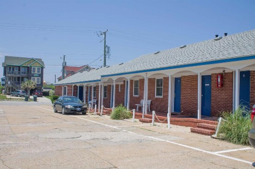 Colonial Inn - image 24