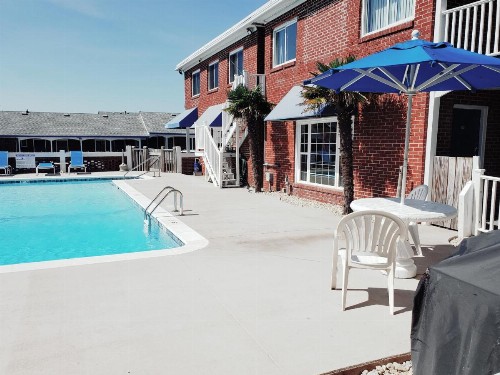 Colonial Inn - image 26