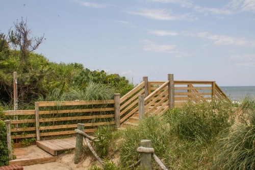 Colonial Inn - image 30