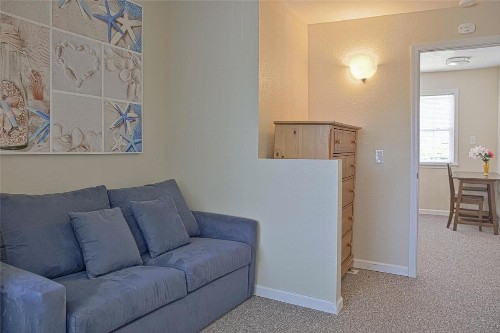 Colonial Inn - image 31