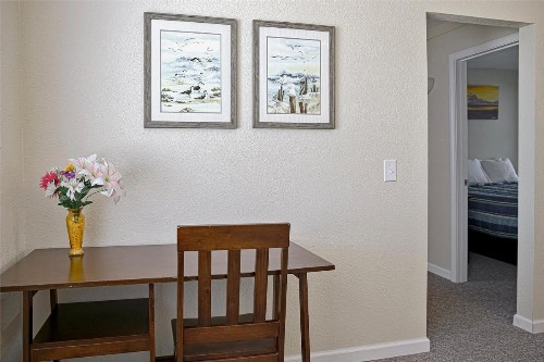 Colonial Inn - image 43