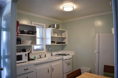 Colonial Inn - image 6