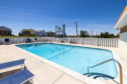 Dolphin Oceanfront Motel - Nags Head - image 17