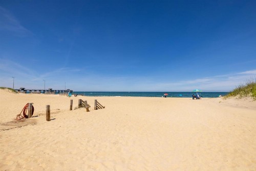 Dolphin Oceanfront Motel - Nags Head - image 2