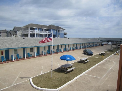 Dolphin Oceanfront Motel - Nags Head - image 23