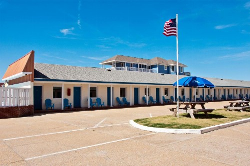Dolphin Oceanfront Motel - Nags Head - image 5