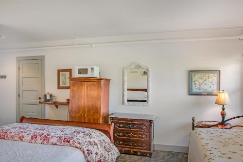 First Colony Inn - image 17