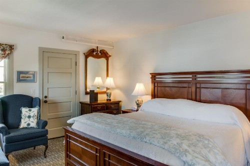 First Colony Inn - image 18