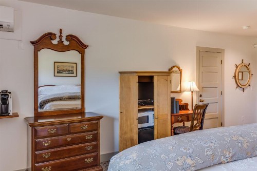 First Colony Inn - image 20