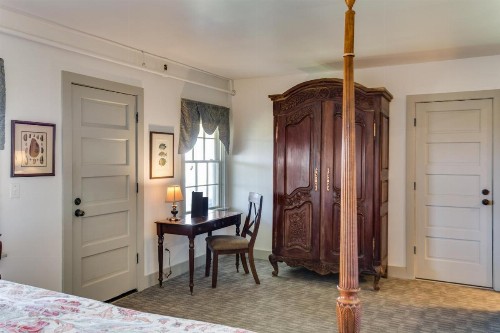 First Colony Inn - image 24