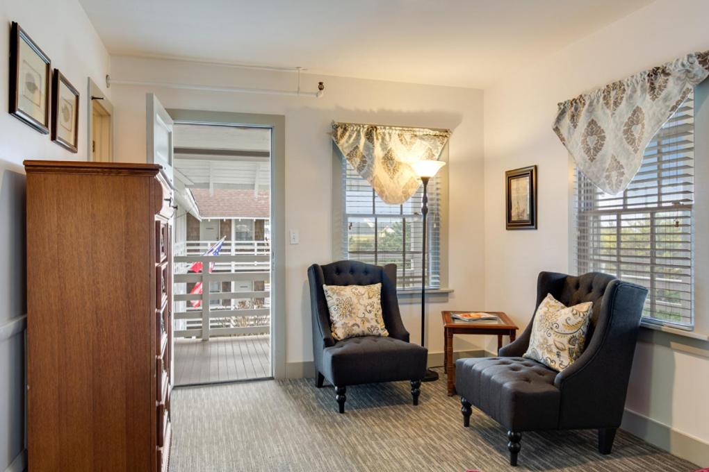 First Colony Inn - image 4