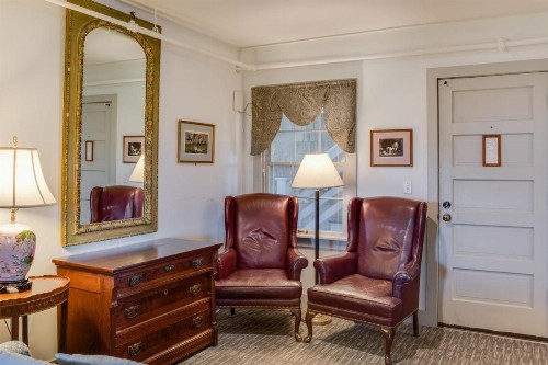 First Colony Inn - image 6